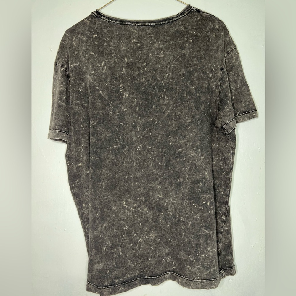Fleetwood Mac Sisters of the‎ Moon T-Shirt Lyrics Band Tee Dark Grey and White - Picture 4 of 4